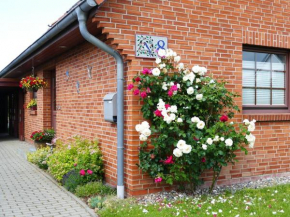 Cozy Apartment located in Rovershagen with Garden in Rövershagen